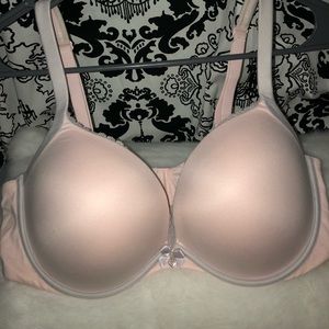 Victoria’s Secret 38 D pale pink push up bra